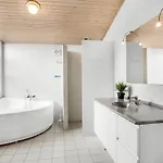 Dirtje - 200m From The Sea By Interhome